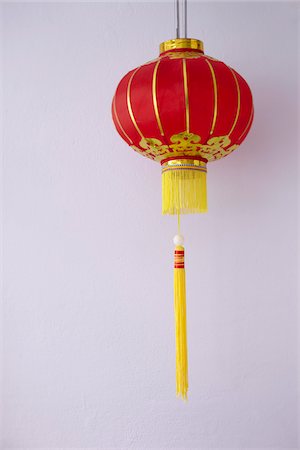 Lanterne de papier chinois rouge Photographie de stock - Premium Libres de Droits, Code: 600-06180189