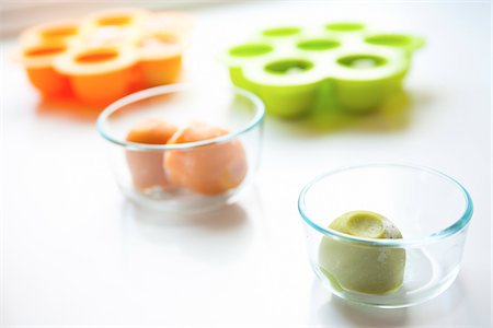 Frozen Baby Food Stock Photo - Premium Royalty-Free, Code: 600-06355176