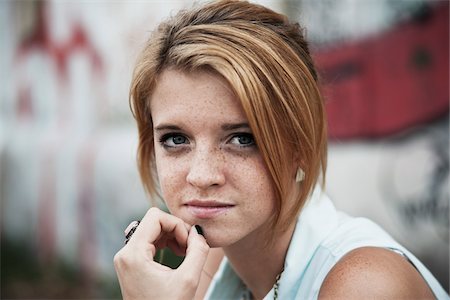 female only (human) - Portrait of Teenage Girl, Mannheim, Baden-Wurttemberg, Germany Stock Photo - Premium Royalty-Free, Code: 600-06355219