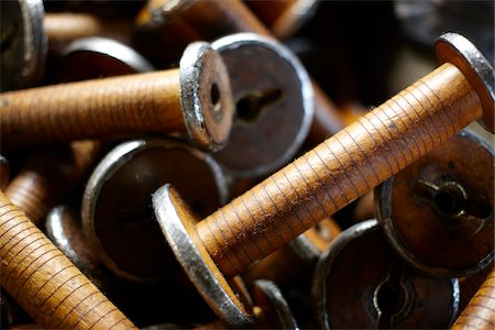 Empty Yarn Spools, Ontario, Canada Stock Photo - Premium Royalty-Free, Code: 600-06383009