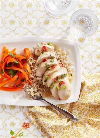 Chicken on Rice with Carrot Salad Stock Photo - Premium Royalty-Free, Code: 600-06397649