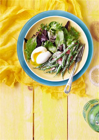 Overhead View of Nicoise Salad Foto de stock - Sin royalties Premium, Código: 600-06397659