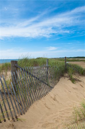 Wooden Fence on Beach, Provincetown, Cape Cod, Massachusetts, USA Foto de stock - Sin royalties Premium, Código: 600-06431181