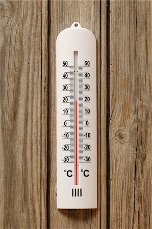 Close-up of Thermometer at 20 Degrees Celsius Foto de stock - Sin royalties Premium, Código: 600-06451941