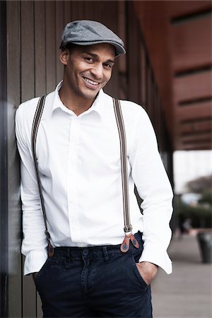 Portrait of Man Leaning Against Wall, Mannheim, Baden-Wurttemberg, Germany Stockbilder - Premium RF Lizenzfrei, Bildnummer: 600-06485959