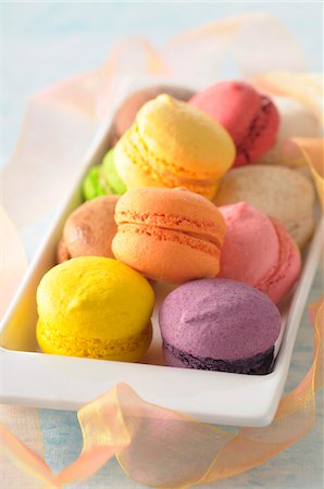 Close-up of Colorful, Pastel Macaroons, Studio Shot Stockbilder - Premium RF Lizenzfrei, Bildnummer: 600-06486044