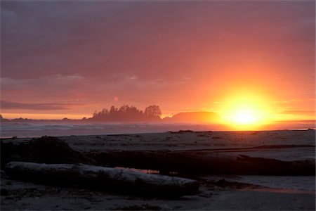 Sunset, Chesterman Beach, Tofino, British Columbia, Canada Stock Photo - Premium Royalty-Free, Code: 600-06531373