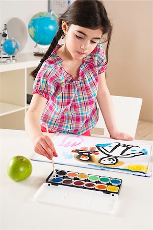 simsearch:600-06543536,k - Girl Painting in Classroom Foto de stock - Sin royalties Premium, Código: 600-06543552