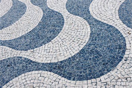 Close-up of Mosaic Pattern on Ground, Lisbon, Portugal Photographie de stock - Premium Libres de Droits, Code: 600-06841871