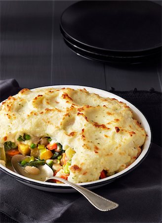 simsearch:600-06486060,k - Vegetarian Shepherd's Pie with Beans and Vegetables, Studio Shot Stock Photo - Premium Royalty-Free, Code: 600-06935016