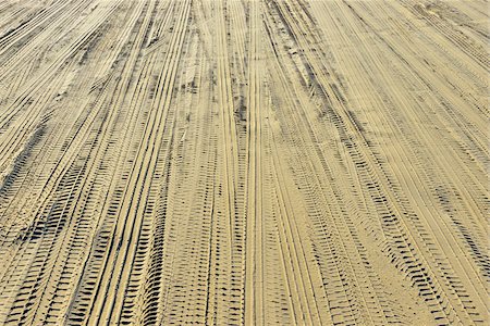 rodada - Tire Tracks on Sand at Beach, Norderdeich, Sankt Peter-Ording, Nordfriesland, Schleswig-Holstein, Germany Photographie de stock - Premium Libres de Droits, Code: 600-06936094