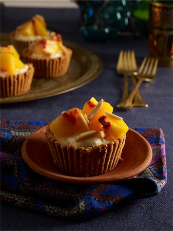 sweet (taste) - Close-up of Peach Tart, Studio Shot Stock Photo - Premium Royalty-Free, Code: 600-07067671