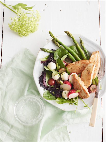 Overhead view of Honey Dijon Chicken Salad, Studio Shot Stock Photo - Premium Royalty-Free, Artist: Michael Alberstat, Image code: 600-07110420