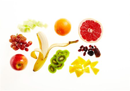 simsearch:600-03738382,k - Variety of fruit on white background, studio shot Stock Photo - Premium Royalty-Free, Code: 600-07156114