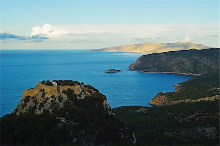 simsearch:853-07026655,k - Monolithos Castle and Aegean Sea, Rhodes, Dodecanese, Aegean Sea, Greece, Europe Foto de stock - Sin royalties Premium, Código: 600-07200020