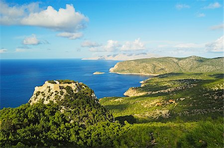 Monolithos Castle and Aegean Sea, Rhodes, Dodecanese, Aegean Sea, Greece, Europe Foto de stock - Royalty Free Premium, Número: 600-07200023