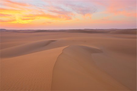 simsearch:841-05795359,k - Sand Dunes at Dawn, Matruh Governorate, Libyan Desert, Sahara Desert, Egypt, Africa Photographie de stock - Premium Libres de Droits, Code: 600-07279202