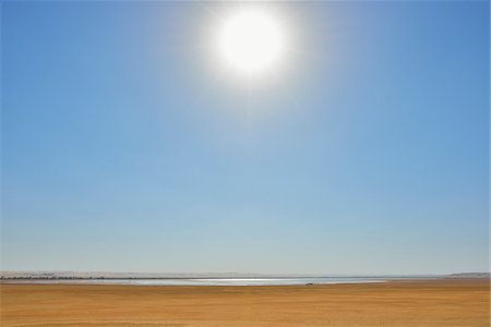 Desert Landscape with Salt Lake and Sun, Matruh Governorate, Libyan Desert, Sahara Desert, Egypt, Africa Photographie de stock - Premium Libres de Droits, Code: 600-07279221