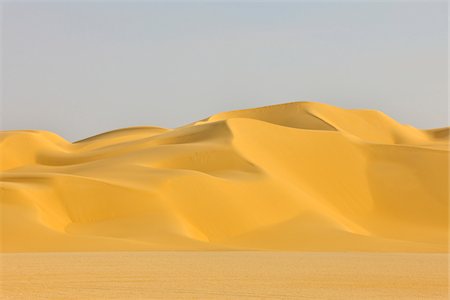 Sand Dune in Desert, Matruh Governorate, Libyan Desert, Sahara Desert, Egypt, Africa Stock Photo - Premium Royalty-Free, Code: 600-07279231