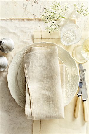 Overhead View of White Rustic Place Setting, Studio Shot Stock Photo - Premium Royalty-Free, Code: 600-07311291