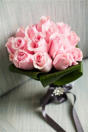 ribbon and nobody - Close-up of Bouquet of Pink Roses Stock Photo - Premium Royalty-Free, Code: 600-07451037