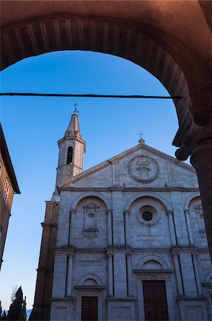 Pienza Cathedral, Pienza, Val d'Orcia, Siena, Tuscany, Italy Foto de stock - Sin royalties Premium, Código: 600-07487463