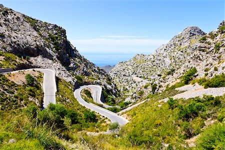 simsearch:600-06758371,k - Hairpin Turns on Road through Mountains, Majorca, Balearic Islands, Spain Stock Photo - Premium Royalty-Free, Code: 600-07487646