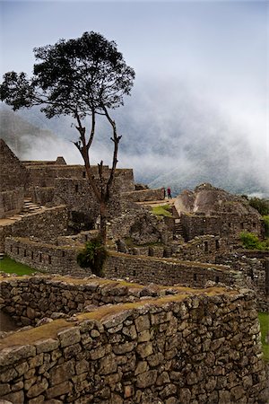 famous peru buildings - Machu Picchu, Urubamba Province, Cusco Region, Peru Stock Photo - Premium Royalty-Free, Code: 600-07529068