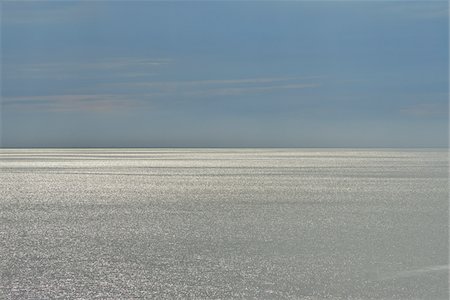 Glittering Sea in Summer, Baltic Island of Hiddensee, Baltic Sea, Western Pomerania, Germany Photographie de stock - Premium Libres de Droits, Code: 600-07599931