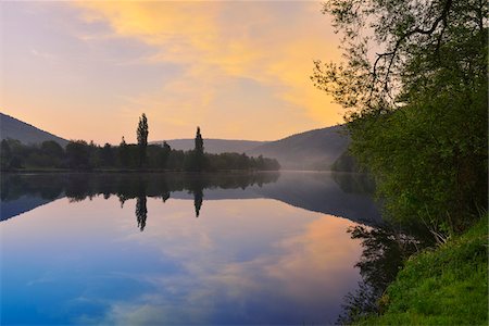 early morning - River Main in the Dawn, Spring, Bestenheid, Wertheim, Spessart, Mainfranken, Franconia, Baden Wurttemberg, Germany Stock Photo - Premium Royalty-Free, Code: 600-07599965