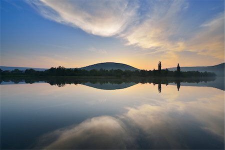 reflection scenery - River Main in the Dawn, Spring, Bestenheid, Wertheim, Spessart, Mainfranken, Franconia, Baden Wurttemberg, Germany Stock Photo - Premium Royalty-Free, Code: 600-07599967