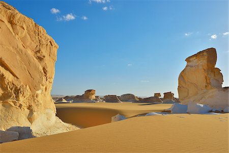 desert rock landscape - Rock Formations in White Desert, Libyan Desert, Sahara Desert, New Valley Governorate, Egypt Stock Photo - Premium Royalty-Free, Code: 600-07689509