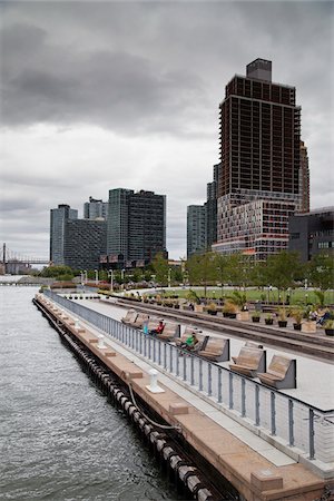 simsearch:600-07760296,k - East River Ferry Dock, Long Island City, Queens, New York, USA Stock Photo - Premium Royalty-Free, Code: 600-07760299