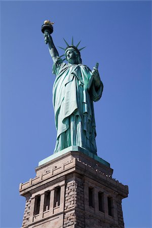 simsearch:600-07991572,k - Statue of Liberty, New York City, New York, USA Foto de stock - Sin royalties Premium, Código: 600-07760306