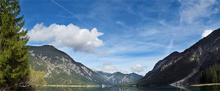 simsearch:600-07911228,k - Scenic view of mountains and Lake Plansee in autumn, Tirol, Austria Stock Photo - Premium Royalty-Free, Code: 600-07911229