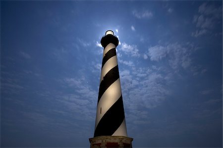 Night view of The Cape Hatteras Lighthouse, North Carolina, USA Foto de stock - Sin royalties Premium, Código: 600-07945095