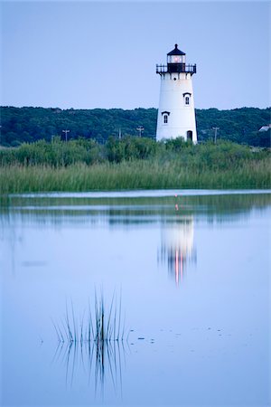 feu clignotant - The Edgartown Lighthouse in Edgartown, on the island of Martha's Vineyard, Massachusetts, USA Photographie de stock - Premium Libres de Droits, Code: 600-07945108