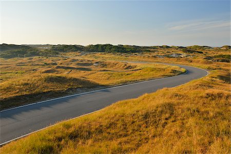 east frisia - Winding Road in Summer, Norderney, East Frisia Island, North Sea, Lower Saxony, Germany Photographie de stock - Premium Libres de Droits, Code: 600-07945245