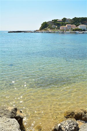 Sea Bay in Summer, Port des Tamaris, La Couronne, Martigues, Cote Bleue, Bouches-du-Rhone, Provence-Alpes-Cote d'Azur, France Stock Photo - Premium Royalty-Free, Code: 600-07991503