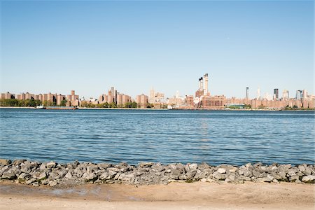 Skyline of Manhattan from Williamsburg Waterfront, Brooklyn, New York City, New York, USA Foto de stock - Sin royalties Premium, Código: 600-07991564