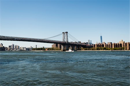 Williamsburg Bridge and Manhattan Skyline from Brooklyn, New York City, New York, USA Stock Photo - Premium Royalty-Free, Code: 600-07991570