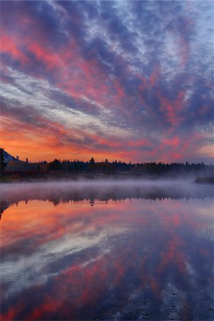 fall park - Snake River at Sunrise near Oxbow Bend, Grand Teton National Park, Wyoming, USA Stock Photo - Premium Royalty-Free, Code: 600-08082875