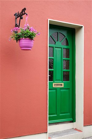 stucco - Close-up of doorway, Kinsale, Republic of Ireland Foto de stock - Sin royalties Premium, Código: 600-08102764