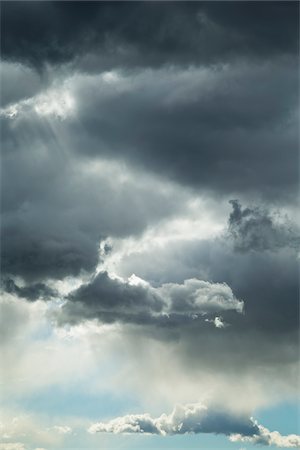 dunkle wolke - Dark Clouds in Sky, Majorca, Balearic Islands, Spain Stockbilder - Premium RF Lizenzfrei, Bildnummer: 600-08102913