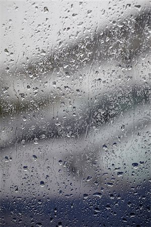 Raindrops on Window, Hamburg, Germany Stock Photo - Premium Royalty-Free, Code: 600-08145750