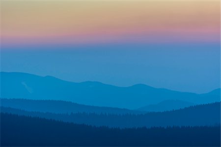 parallel - Low Mountain Landscape with Horizon Lines at Dusk, Altenau, Harz, Lower Saxony, Germany Stock Photo - Premium Royalty-Free, Code: 600-08353450