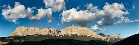 Scenic view of the Stone of Cross Group on the left and the Cunturines Group on the right, Fanes Alps, Fanes Sennes Braies Nature Park, Badia Valley, Dolomites, Trentino Alto Adige, South Tyrol, Italy Photographie de stock - Premium Libres de Droits, Code: 600-08416773