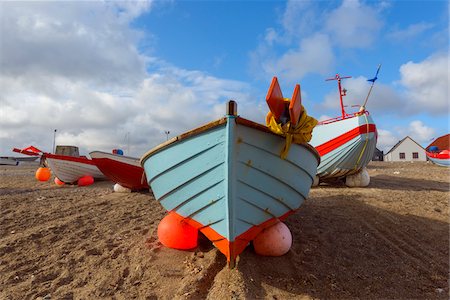 simsearch:600-08519495,k - Colorful Fishing Boats on Beach, Klitmoller, North Jutland, Denmark Photographie de stock - Premium Libres de Droits, Code: 600-08519485