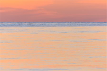 sky and water horizon - Sea at Dusk, Sjeallands Odde, Odsherred, Baltic Sea, Zealand, Denmark Stock Photo - Premium Royalty-Free, Code: 600-08519507