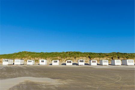 region nordjylland - Beach Huts in Summer, Blokhus, Jammerbugt Municipality, North Jutland, Denmark Foto de stock - Sin royalties Premium, Código: 600-08512560